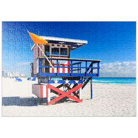 Darstellung des Puzzle-Motivs Rettungsschwimmer Station in US-Nationalfarben, South Beach in Miami Beach, Florida, USA – Puzzleteile: 200