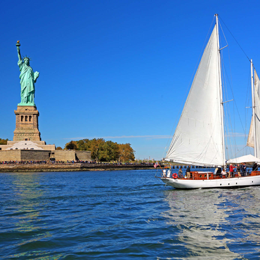 Segelboot mit der Freiheitsstatue, Liberty Island, New York City, New York, USA 1000 Puzzle 3D Modell