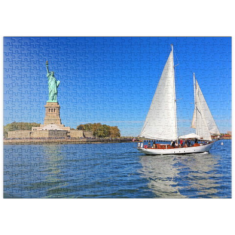 puzzleplate Segelboot mit der Freiheitsstatue, Liberty Island, New York City, New York, USA 500 Puzzle