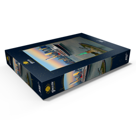 Darstellung des Puzzle Motivs Freiheitsstatue, mit Queen Mary 2 und One World Trade Center, Manhattan, New York, USA - Puzzleteile: 1000