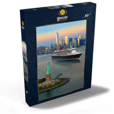 Hafeneinfahrt mit der Freiheitsstatue dem Transatlantikliner Queen Mary 2 und One World Trade Center, Manhattan, New York City, New York, USA, Composing 100 Puzzle Schachtel Ansicht2