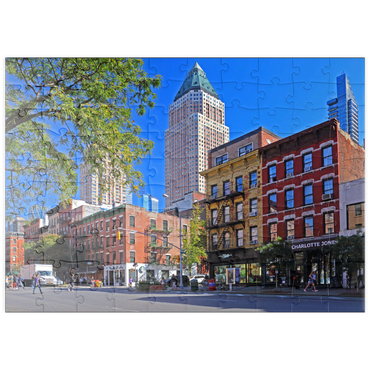 puzzleplate Ninth Avenue mit typischen Häusern mit Feuerleitern in Midtown Manhattan, New York City, New York, USA 100 Puzzle