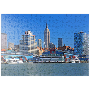 puzzleplate Hudson River mit dem Empire State Building in Midtown Manhattan, New York City, New York, USA 200 Puzzle