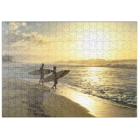 Darstellung des Puzzle-Motivs Surfer an dem Sunset Beach, Oahu, Hawaii, USA – Puzzleteile: 200