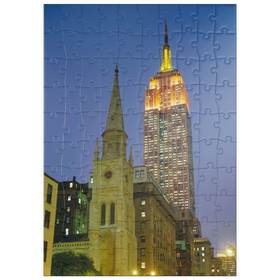 Darstellung des Puzzle Motivs Blick von der Fifth Avenue zum beleuchteten Empire State Building bei Nacht, Manhattan, New York City, USA - Puzzleteile: 100