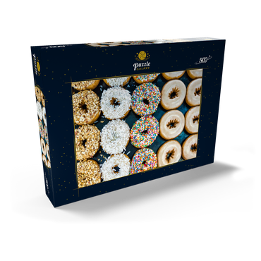 Frische Donuts mit verschiedenen Belägen aus der örtlichen Bäckerei. 500 Puzzle Schachtel Ansicht2