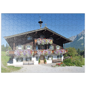 Darstellung des Puzzle Motivs Bergdoktor-Praxis in Ellmau in Tirol, Wilder Kaiser, Österreich - Puzzleteile: 200