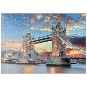 Darstellung des Puzzle-Motivs Tower Bridge in London im Sonnenuntergang – Puzzleteile: 200